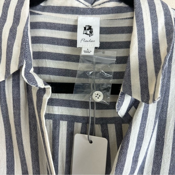 NWT Railroad stripes button down shirt Large - Picture 3 of 5